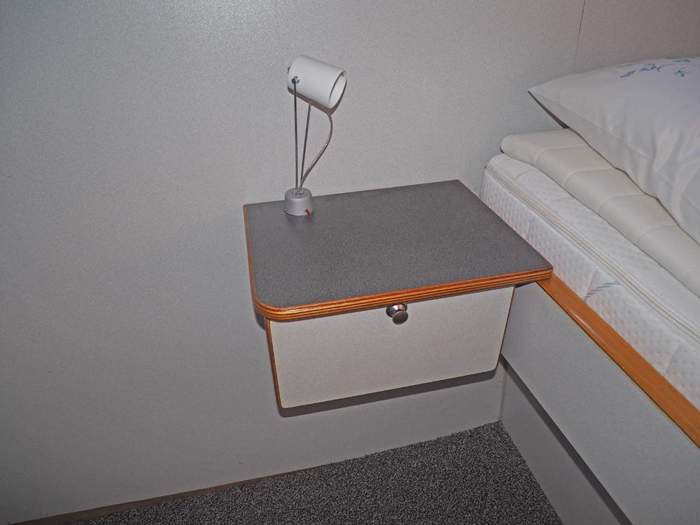 Aft cabin, Accommodation